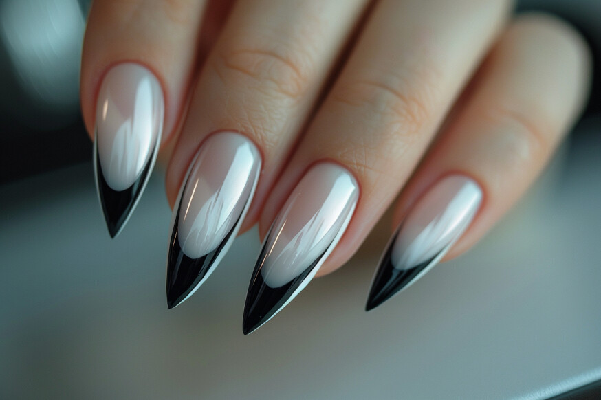 Stiletto French Tip nails