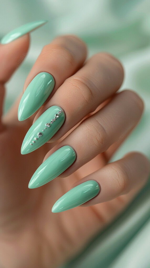 Seafoam Green nail